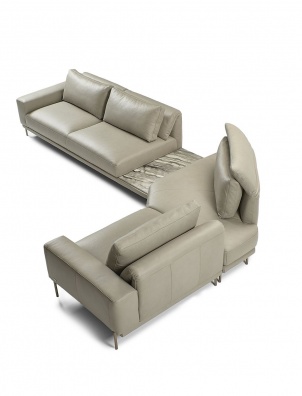 Strauss sofa